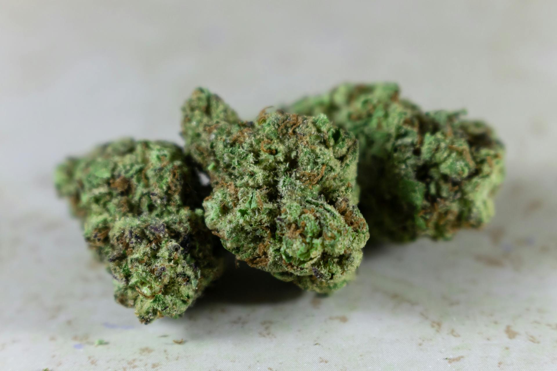 Best Indica Online in Canada | Naked Cannabis Canada